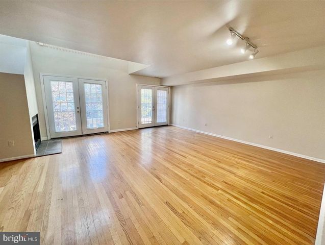 2904 11TH ST NW, Washington, DC 20001