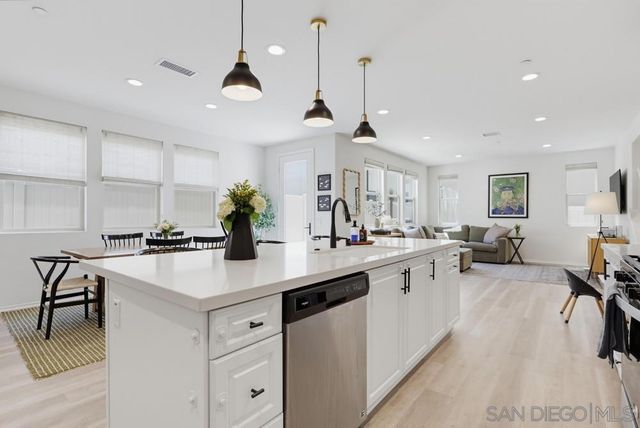 709 Merit Dr, San Marcos, CA 92078