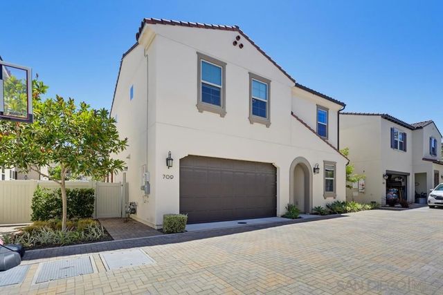 709 Merit Dr, San Marcos, CA 92078