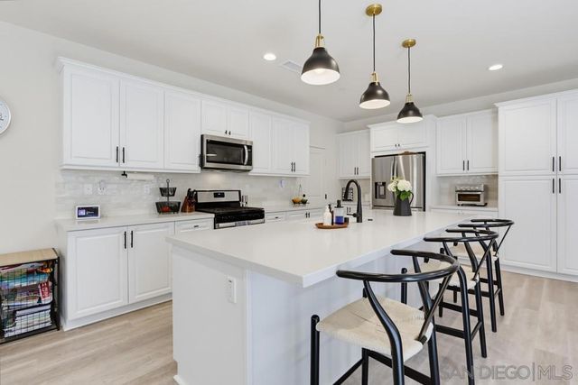 709 Merit Dr, San Marcos, CA 92078