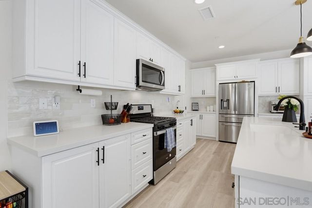709 Merit Dr, San Marcos, CA 92078