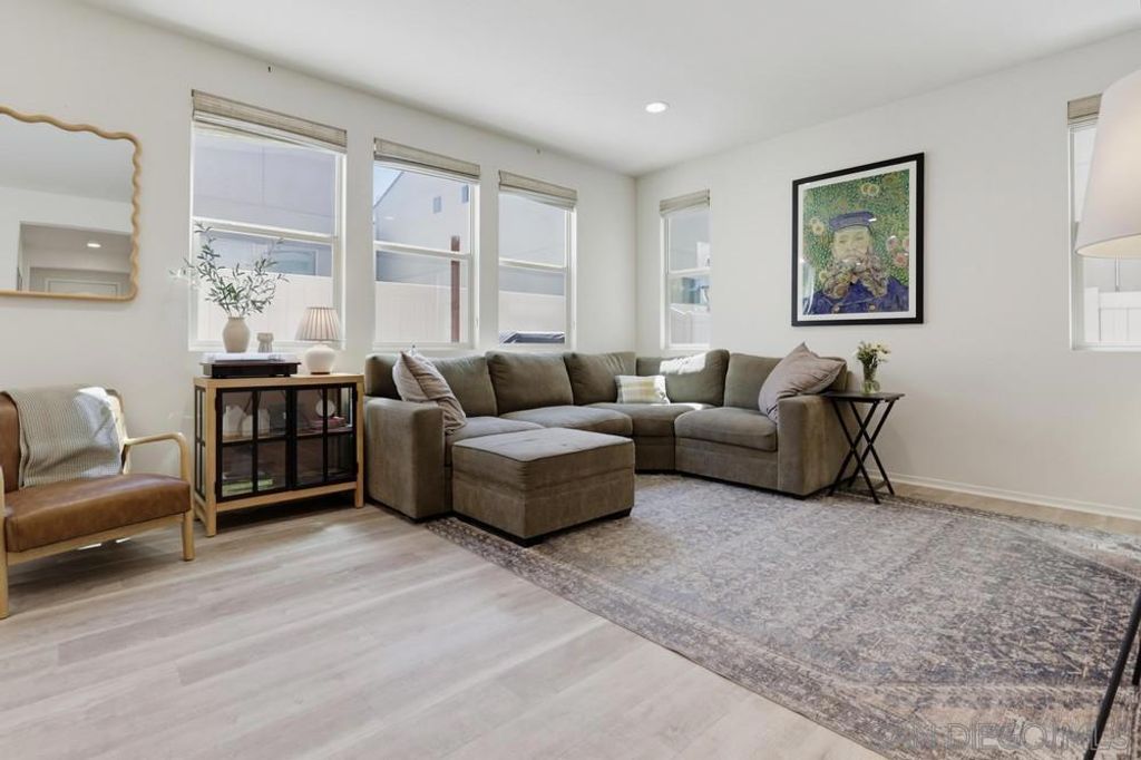 709 Merit Dr, San Marcos, CA 92078