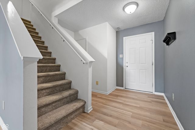 6206 Alonzo Drive, Indianapolis, IN 46217