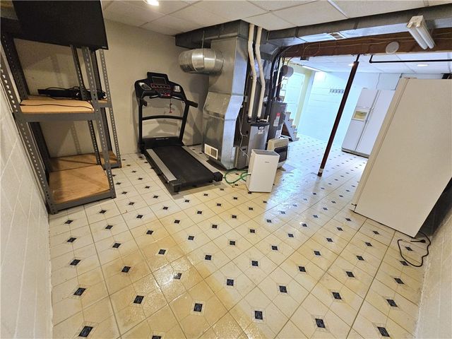 625 Preferred Drive, South Franklin, PA 15301