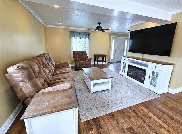 625 Preferred Drive, South Franklin, PA 15301