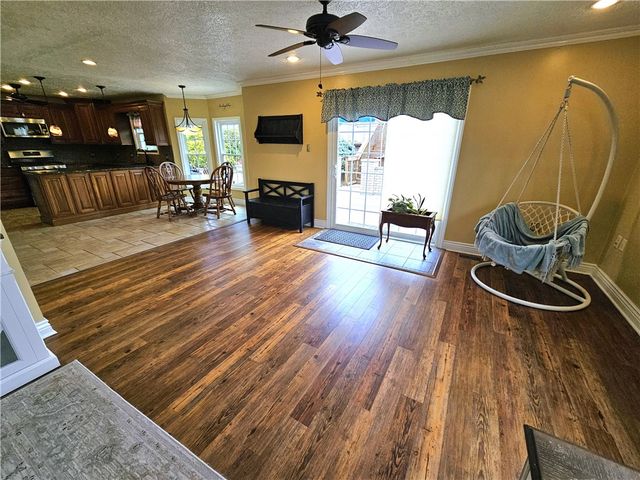 625 Preferred Drive, South Franklin, PA 15301