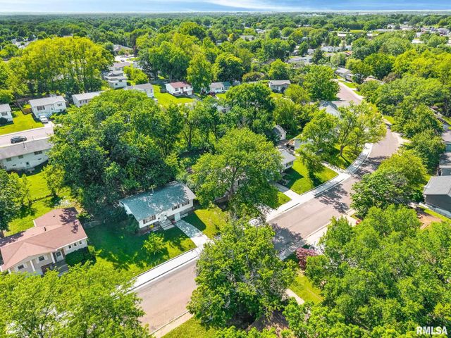6425 N DEVONSHIRE Drive, Peoria, IL 61615