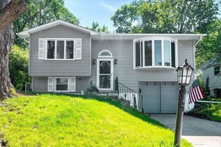 6425 N DEVONSHIRE Drive, Peoria, IL 61615