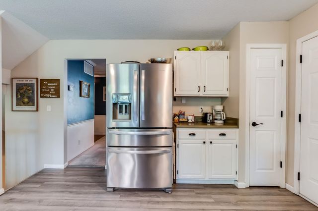 4034 N Rushwood Cir, Wichita, KS 67226