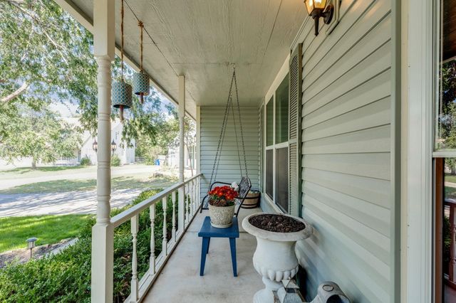 4034 N Rushwood Cir, Wichita, KS 67226