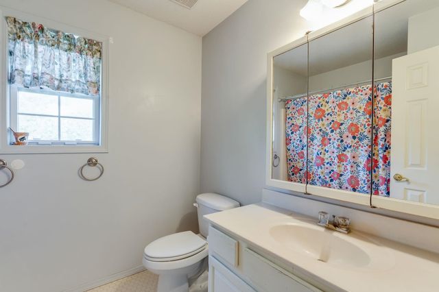 4034 N Rushwood Cir, Wichita, KS 67226