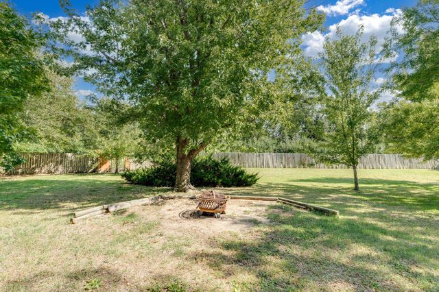 4034 N Rushwood Cir, Wichita, KS 67226