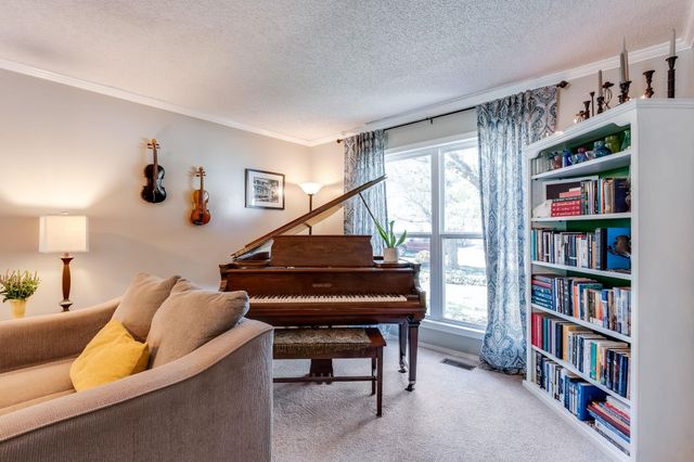 4034 N Rushwood Cir, Wichita, KS 67226