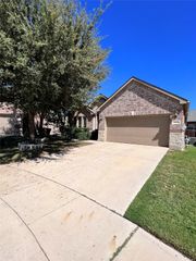 3525 Twin Pines Drive, Fort Worth, TX 76244