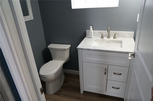 100 Mcneilly Rd, Baldwin Twp, PA 15226