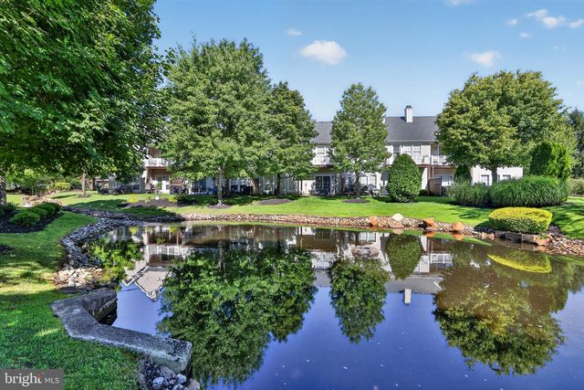 13 GRAND BANKS CIR, Evesham, NJ 08053