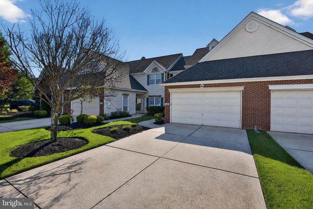 13 GRAND BANKS CIR, Evesham, NJ 08053