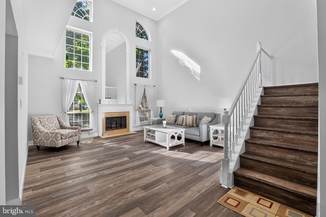 13 GRAND BANKS CIR, Evesham, NJ 08053