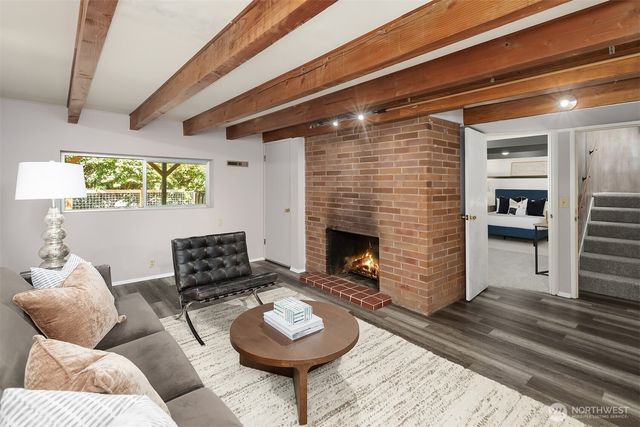 10737 3rd Avenue NW, Seattle, WA 98177