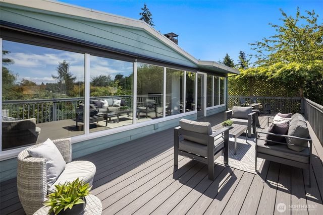 10737 3rd Avenue NW, Seattle, WA 98177
