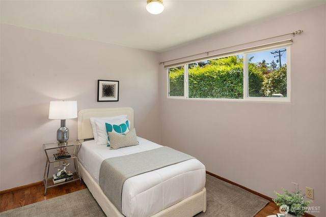10737 3rd Avenue NW, Seattle, WA 98177