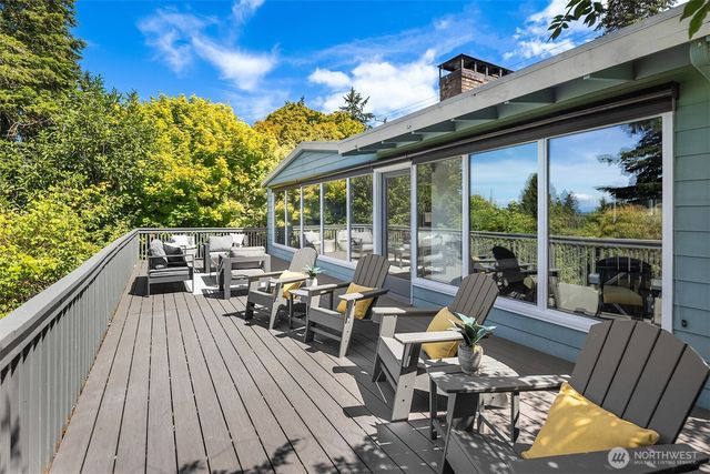 10737 3rd Avenue NW, Seattle, WA 98177
