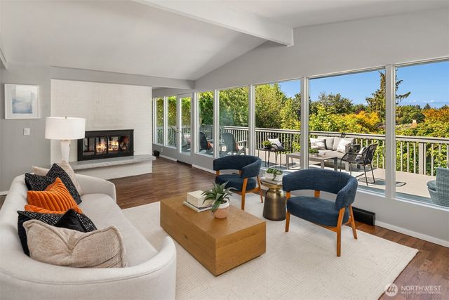 10737 3rd Avenue NW, Seattle, WA 98177
