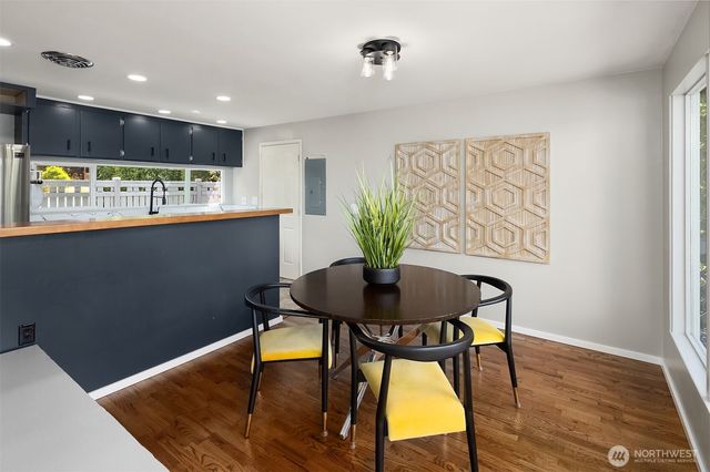 10737 3rd Avenue NW, Seattle, WA 98177