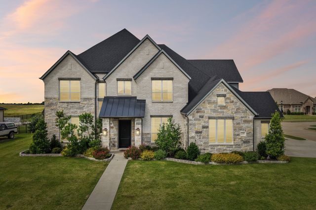 1701 Whispering Pines Lane, Gunter, TX 75058