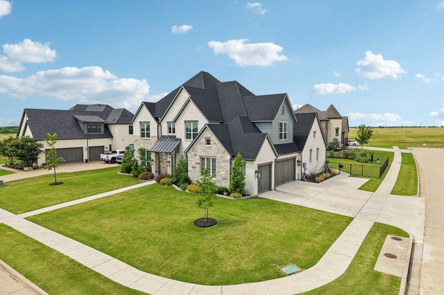 1701 Whispering Pines Lane, Gunter, TX 75058