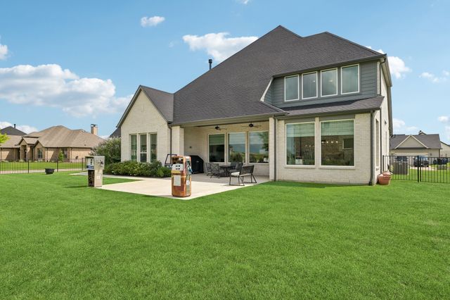 1701 Whispering Pines Lane, Gunter, TX 75058
