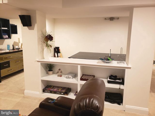 323 W BOULDER DR, Chalfont, PA 18914