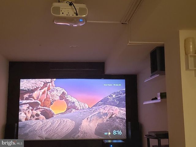 323 W BOULDER DR, Chalfont, PA 18914