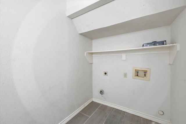 1509 Creek Bank Lane, Arlington, TX 76014