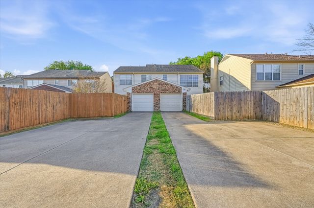 1509 Creek Bank Lane, Arlington, TX 76014