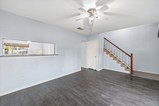 1509 Creek Bank Lane, Arlington, TX 76014