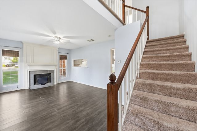 1509 Creek Bank Lane, Arlington, TX 76014