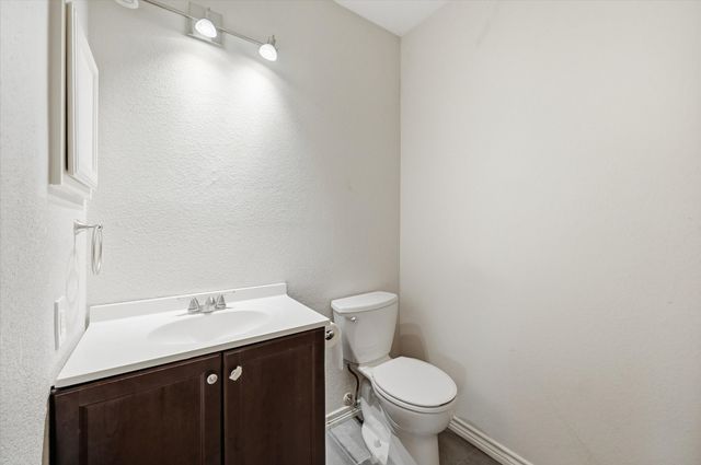 1509 Creek Bank Lane, Arlington, TX 76014