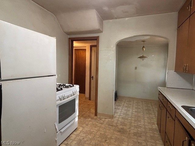 422 N Firestone Boulevard, Akron, OH 44301