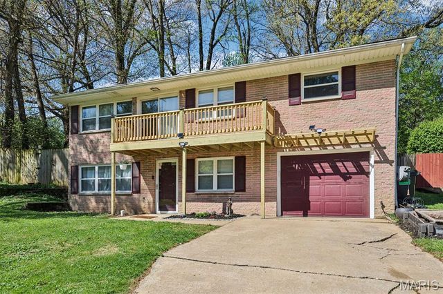 113 Mark Drive, Fairview Heights, IL 62208