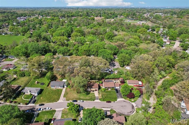 113 Mark Drive, Fairview Heights, IL 62208