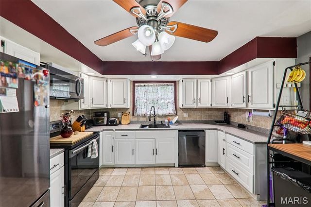 113 Mark Drive, Fairview Heights, IL 62208