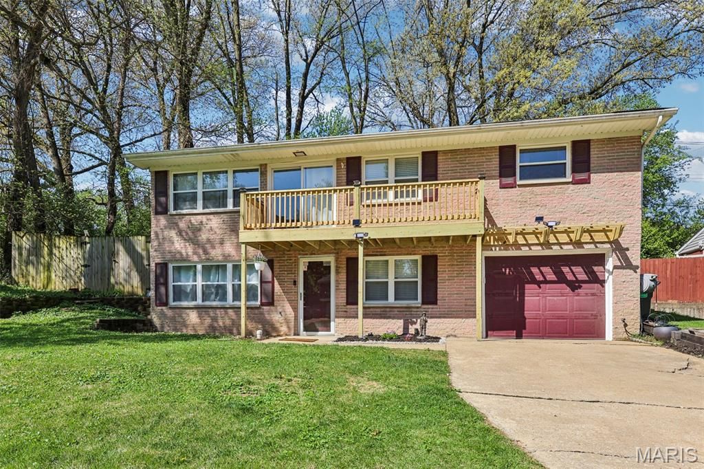 113 Mark Drive, Fairview Heights, IL 62208