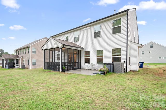 122 W Heart Pine Lane, Statesville, NC 28677