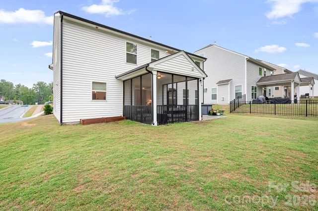 122 W Heart Pine Lane, Statesville, NC 28677