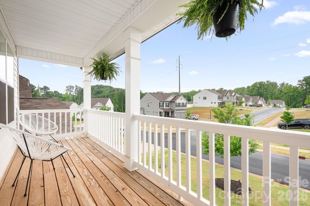 122 W Heart Pine Lane, Statesville, NC 28677