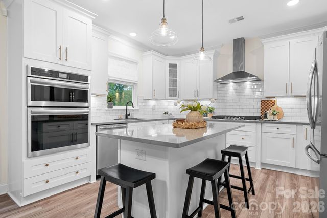 122 W Heart Pine Lane, Statesville, NC 28677