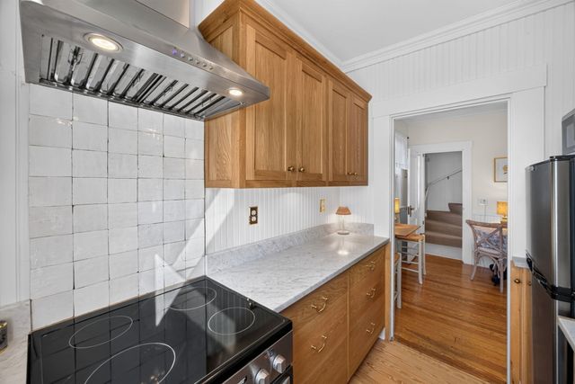 39 Junior St, New Bedford, MA 02740