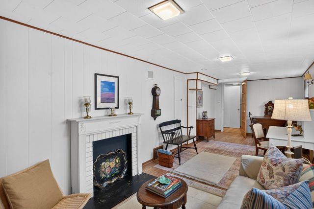 39 Junior St, New Bedford, MA 02740