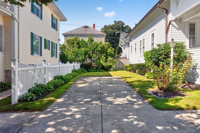 39 Junior St, New Bedford, MA 02740